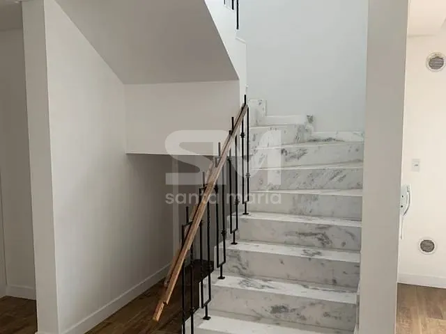 Apartamento com 305m² 4 quartos e 1 banheiro, para alugar, no bairro Centro em Chapecó