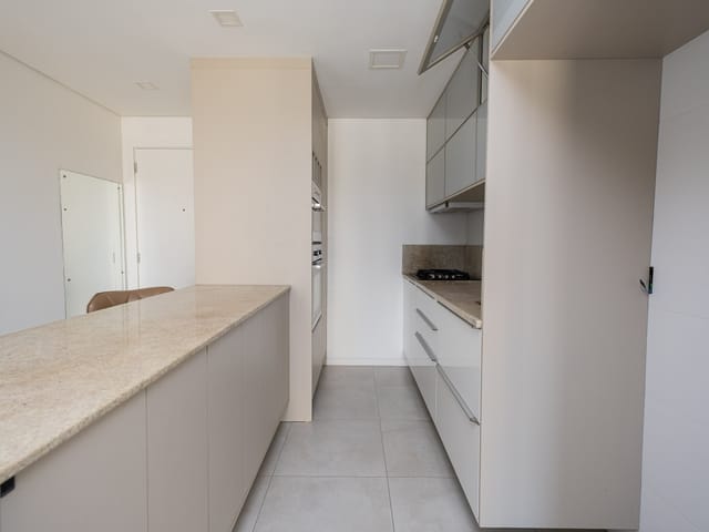 Apartamento 2 quartos e 1 banheiro, à venda ou para alugar, no bairro Centro em Pelotas