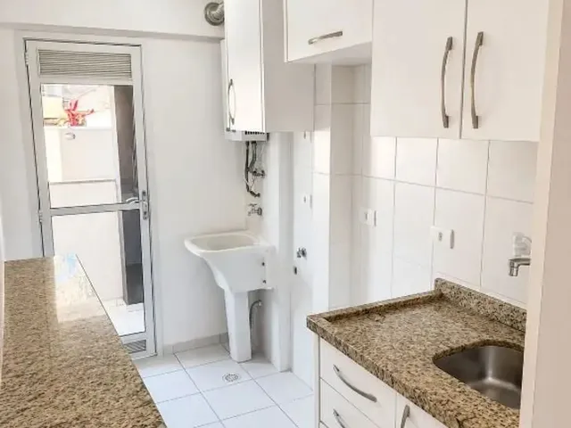 Apartamento 3 quartos e 1 banheiro, para alugar, no bairro Tingui em Curitiba