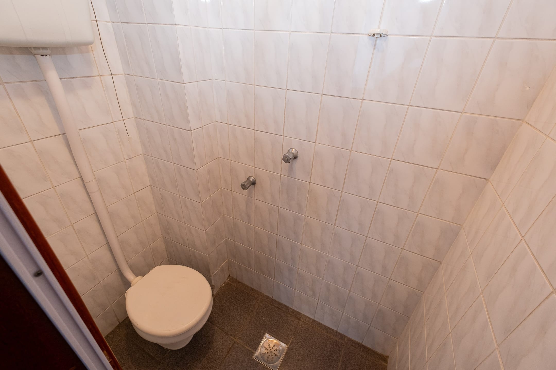 Apartamento à venda no Residencial Núbia, Centro - 66 m², 2 quartos, 2 banheiros, sacada fechada e vaga coberta. - 13