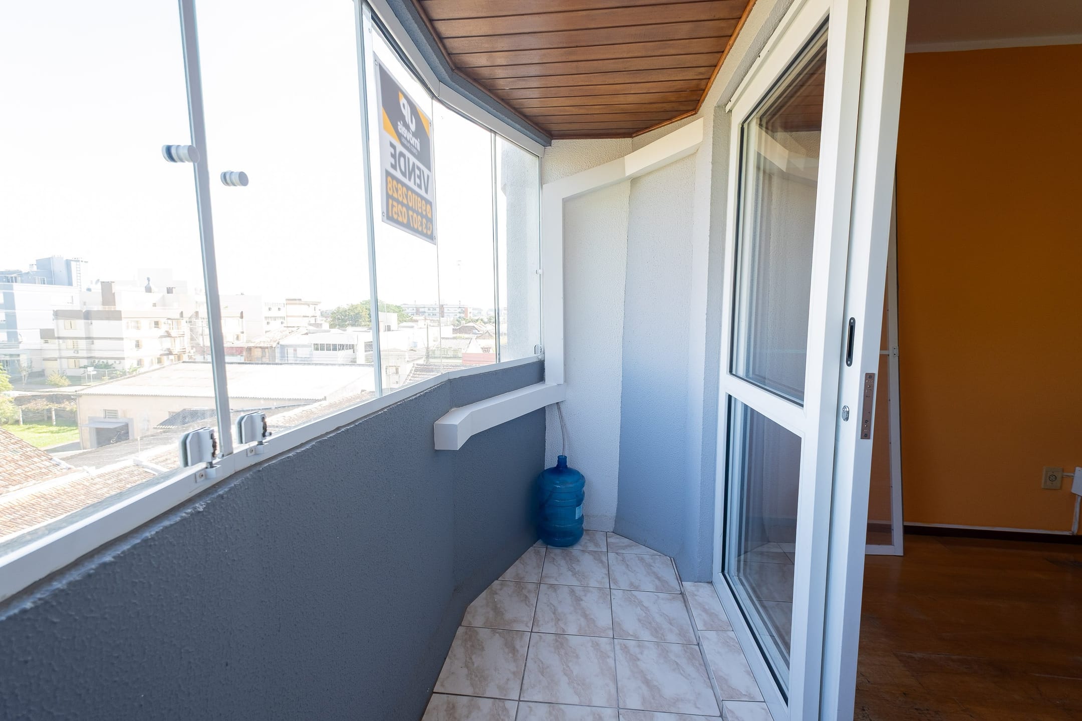 Apartamento à venda no Residencial Núbia, Centro - 66 m², 2 quartos, 2 banheiros, sacada fechada e vaga coberta. - 14