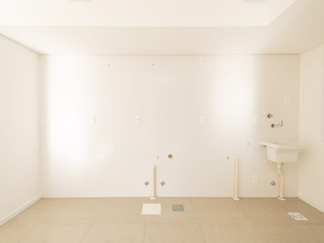 Apartamento com 62m² 2 quartos e 1 banheiro, à venda ou para alugar, no bairro Centro em Pelotas
