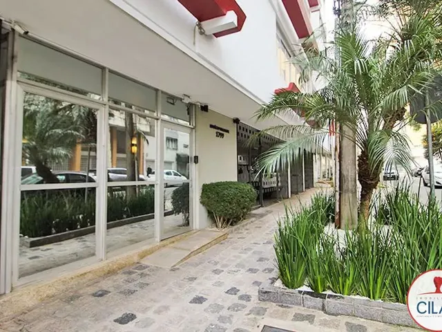Apartamento 3 quartos e 1 banheiro, para alugar, no bairro Centro em Curitiba