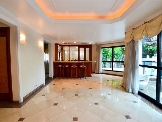 Apartamento com 220m² 4 quartos e 5 banheiros, à venda, no bairro Vila Monumento em São Paulo