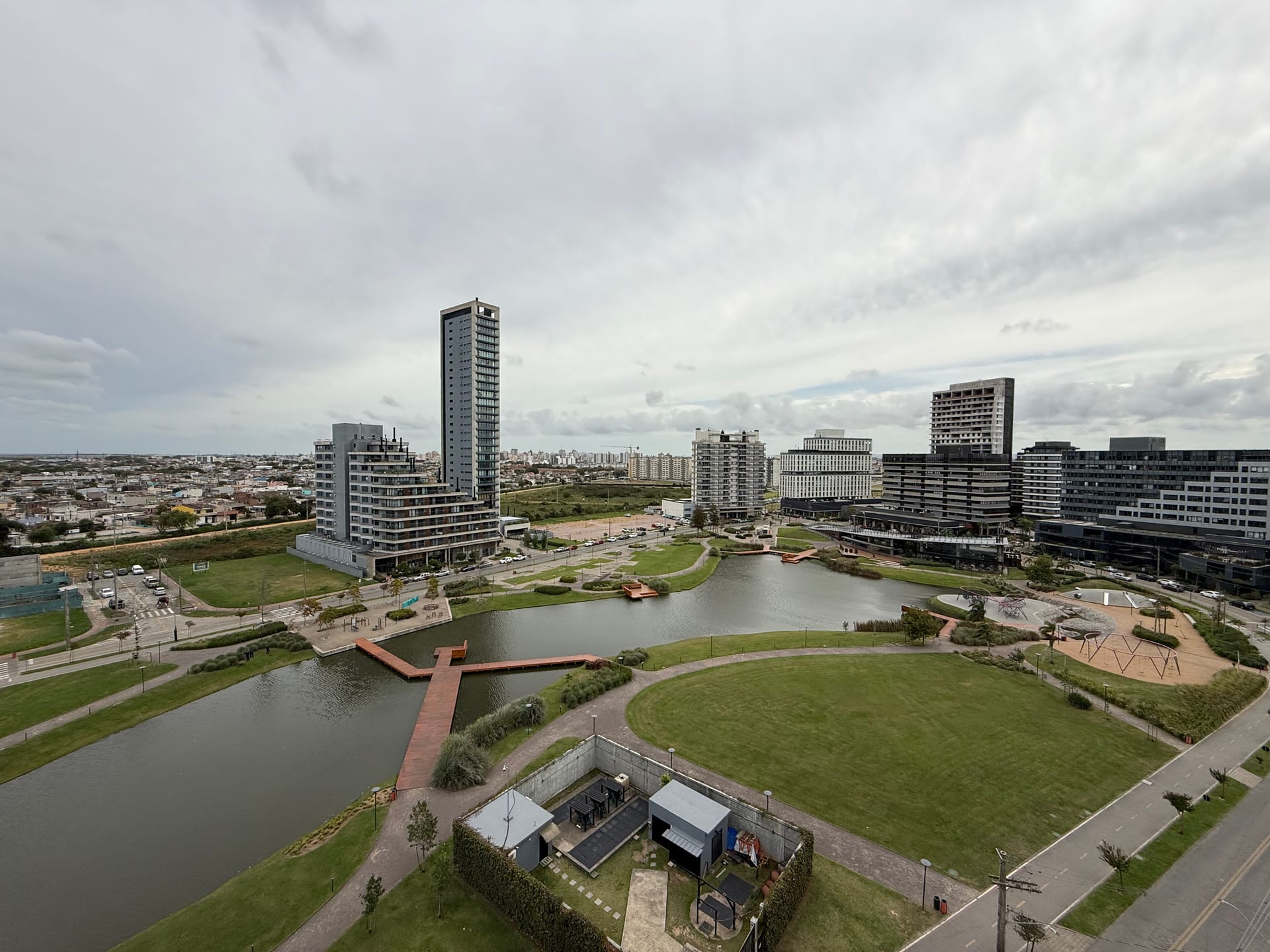 Apartamento à venda no Volver La Barra, Parque Una - 64 m², 2 quartos (sendo 1 suíte) e andar alto com sacada. - 16