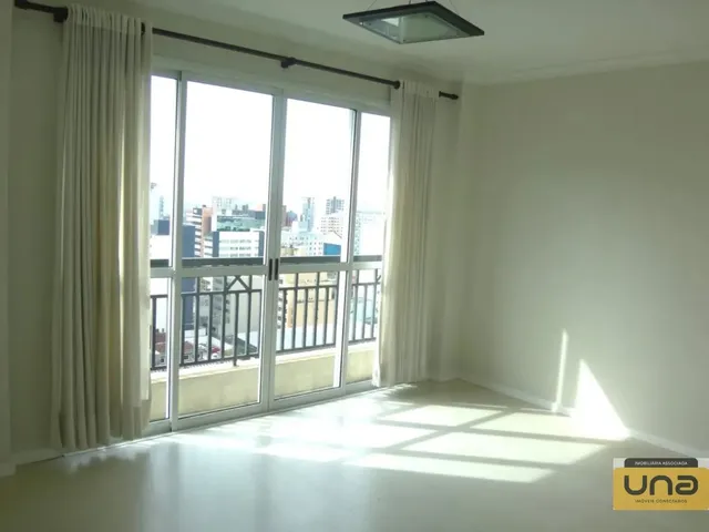Apartamento 3 quartos e 1 banheiro, para alugar, no bairro CENTRO em Curitiba