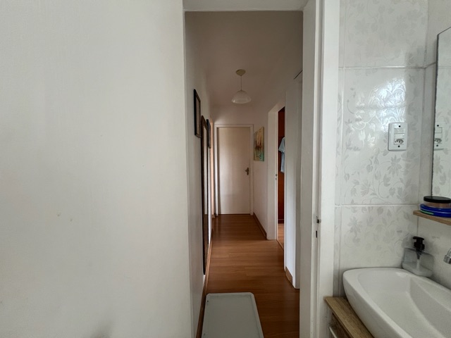 Apartamento com 82m² 3 quartos e 1 banheiro, à venda, no bairro Centro em Pelotas