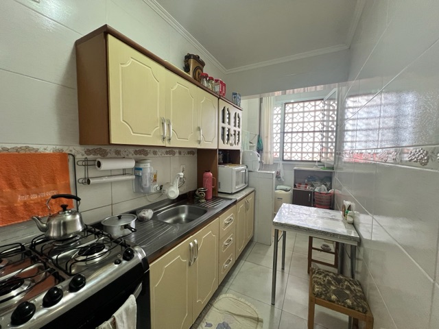 Apartamento com 82m² 3 quartos e 1 banheiro, à venda, no bairro Centro em Pelotas