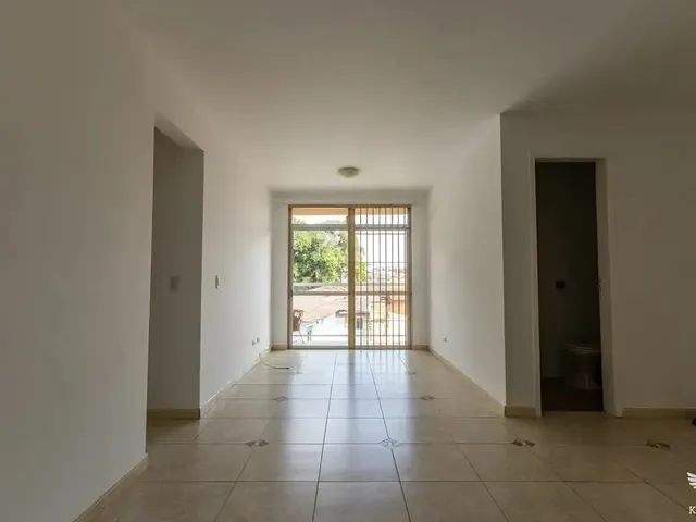 Apartamento 3 quartos e 1 banheiro, à venda, no bairro Santa Felicidade em Curitiba