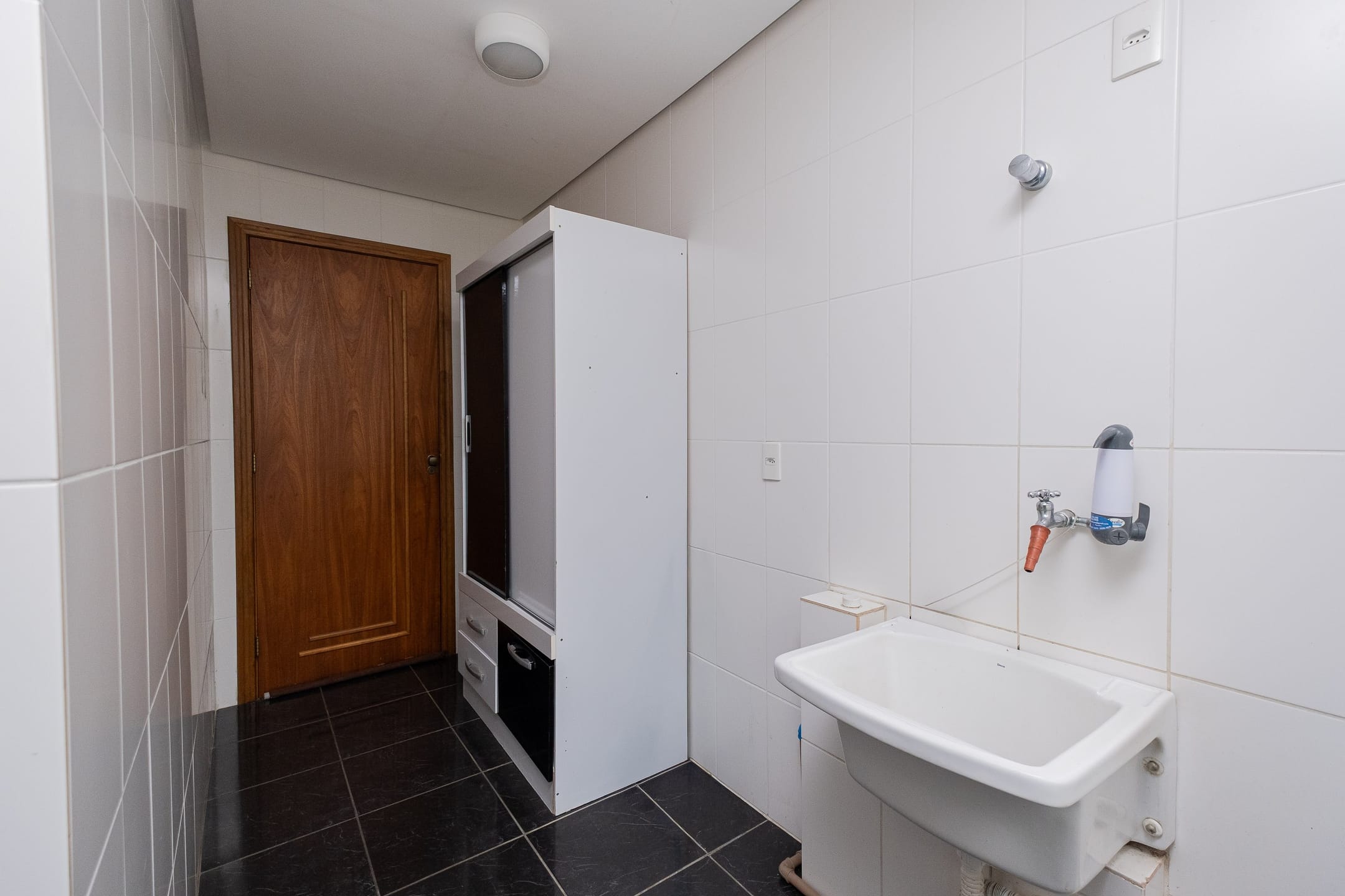 Apartamento duplex à venda no Edifício Residencial Prisma I, Centro - 119 m², 3 quartos (sendo 1 suíte), cozinha planejada e sacada. - 23