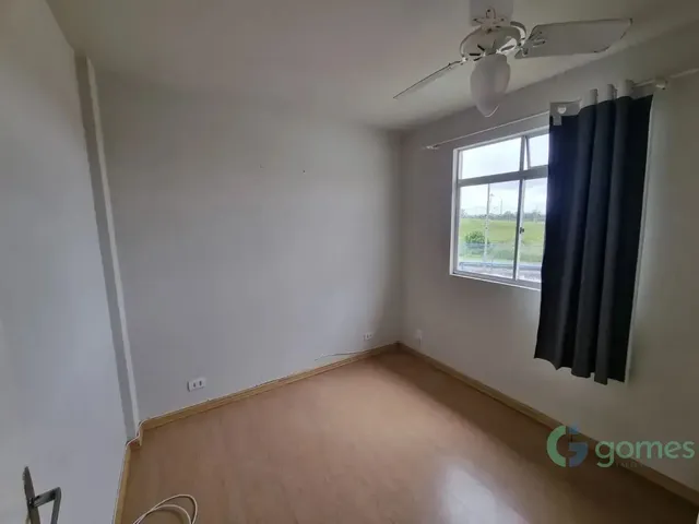 Apartamento 3 quartos e 1 banheiro, para alugar, no bairro Uberaba em Curitiba