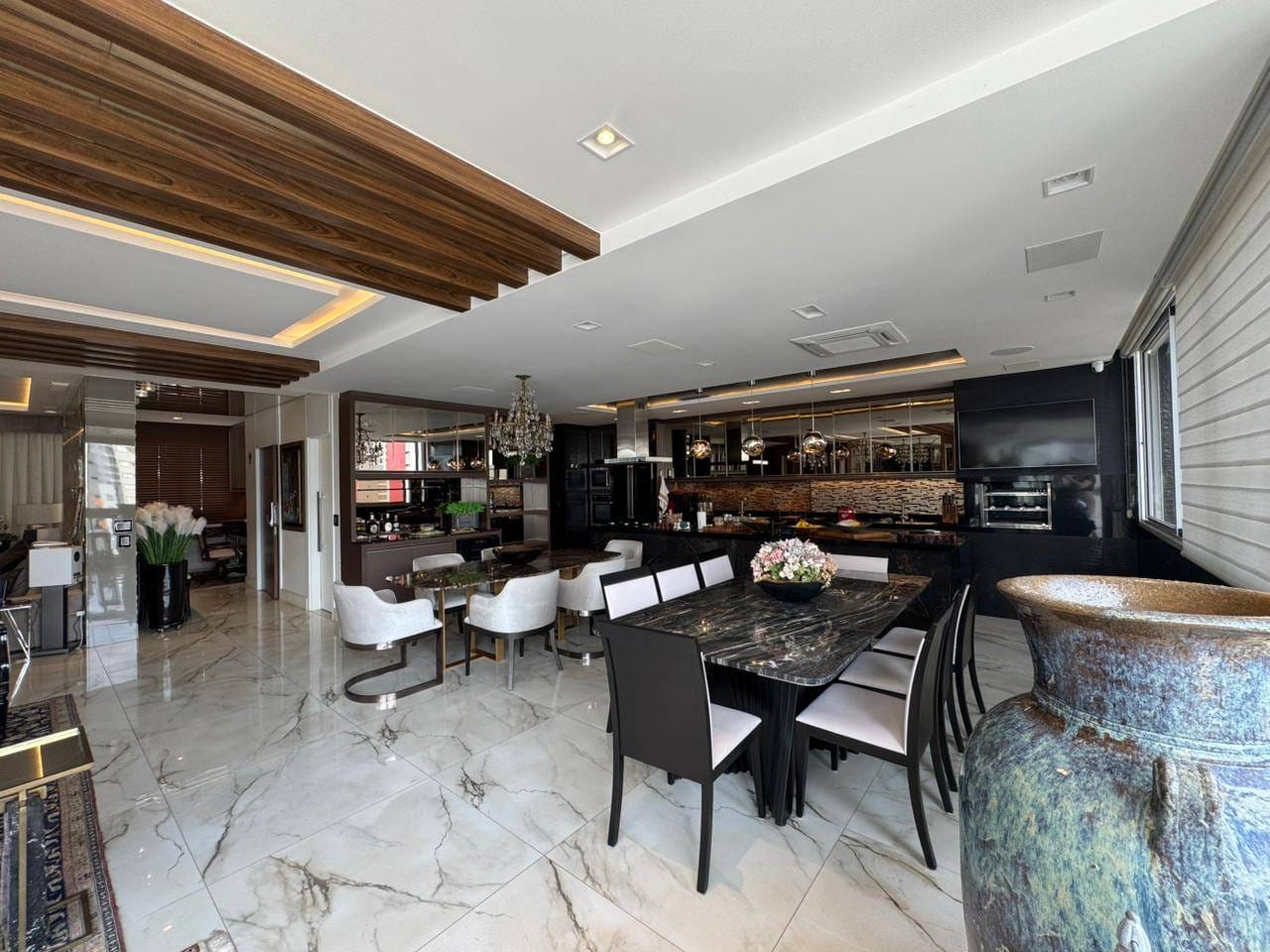 Apartamento, 3 quartos, 245 m² - Foto 7