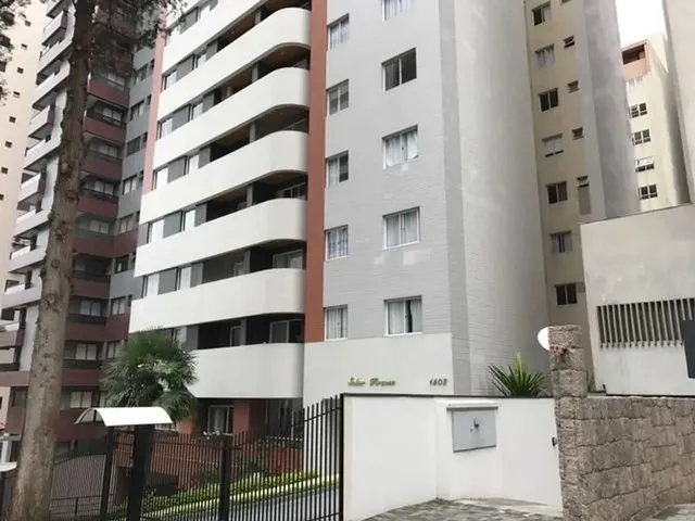 Apartamento 3 quartos e 2 banheiros, à venda, no bairro Bigorrilho em Curitiba