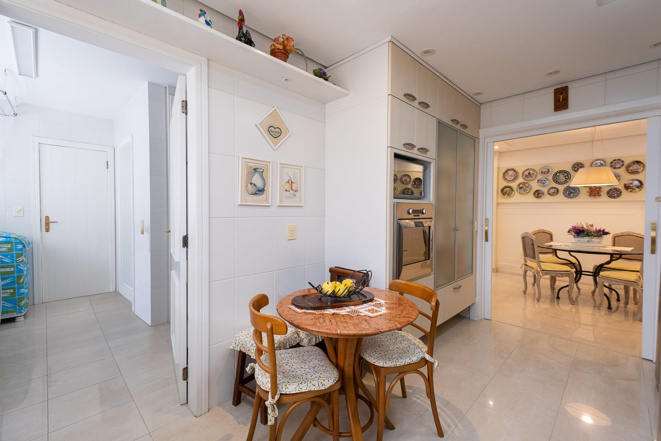 Apartamento à venda no centro de Pelotas - 400 m², 3 quartos (sendo todos suítes), móveis de alto padrão e piscina privativa. - 11