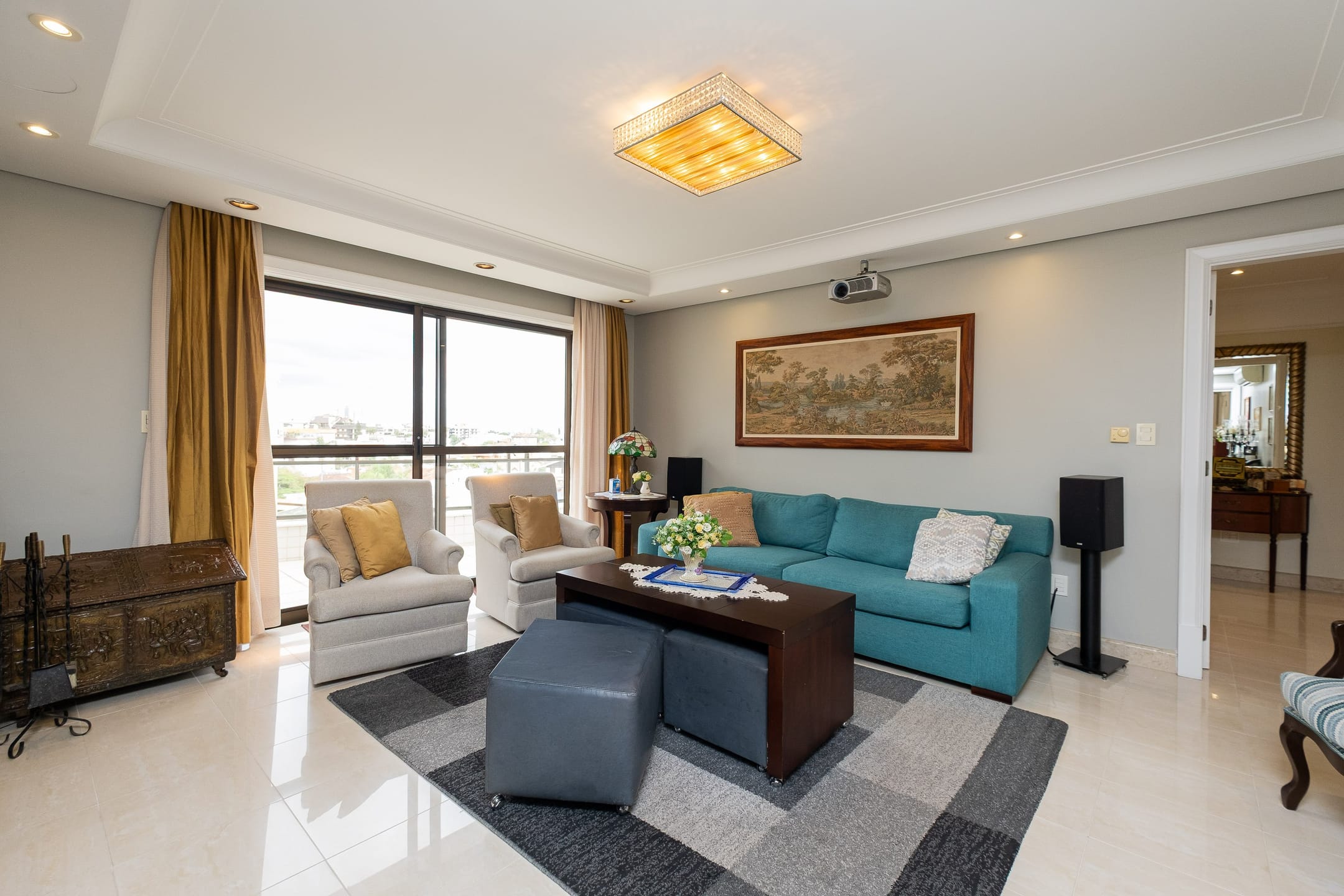 Apartamento à venda no centro de Pelotas - 400 m², 3 quartos (sendo todos suítes), móveis de alto padrão e piscina privativa. - 16