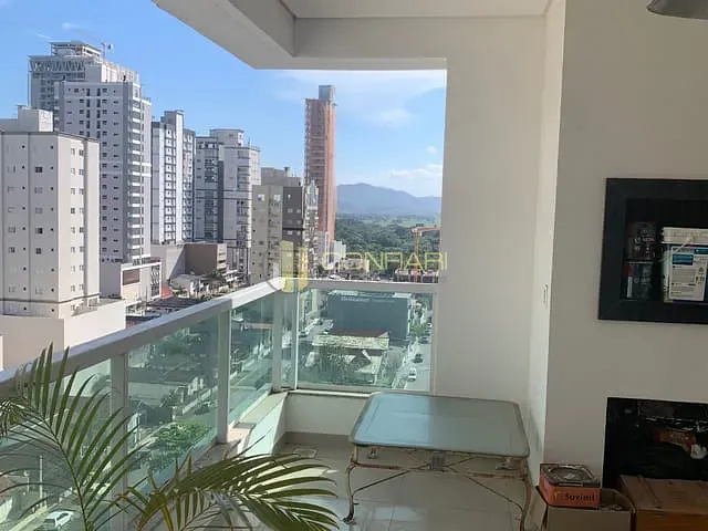 Apartamento 3 quartos e 4 banheiros, para alugar, no bairro Meia Praia em Itapema