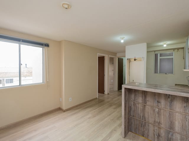 Apartamento com 55m² 2 quartos e 1 banheiro, para alugar, no bairro Areal em Pelotas