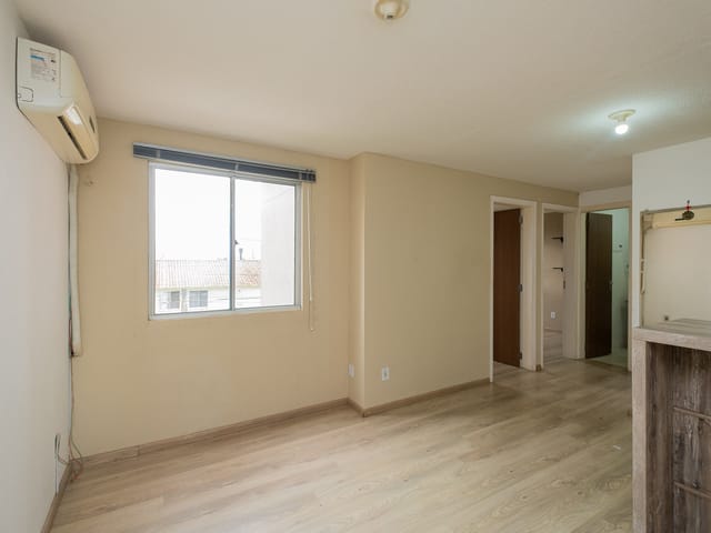 Apartamento com 55m² 2 quartos e 1 banheiro, para alugar, no bairro Areal em Pelotas