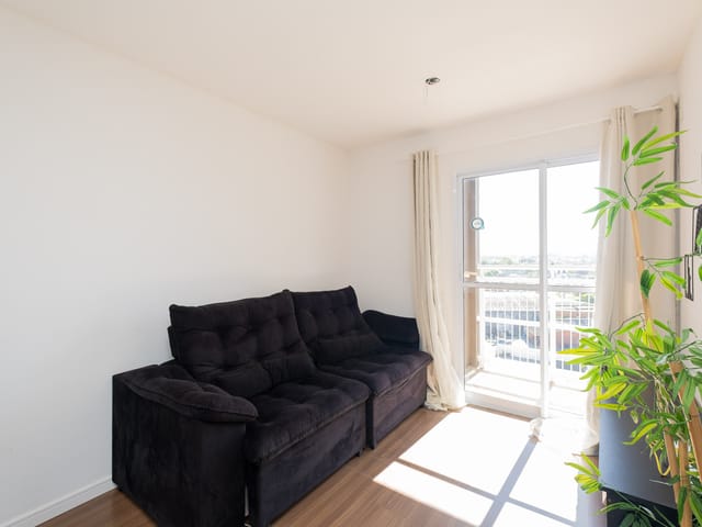 Apartamento com 62m² 2 quartos e 1 banheiro, à venda ou para alugar, no bairro Fragata em Pelotas
