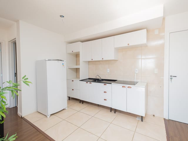 Apartamento com 62m² 2 quartos e 1 banheiro, à venda ou para alugar, no bairro Fragata em Pelotas
