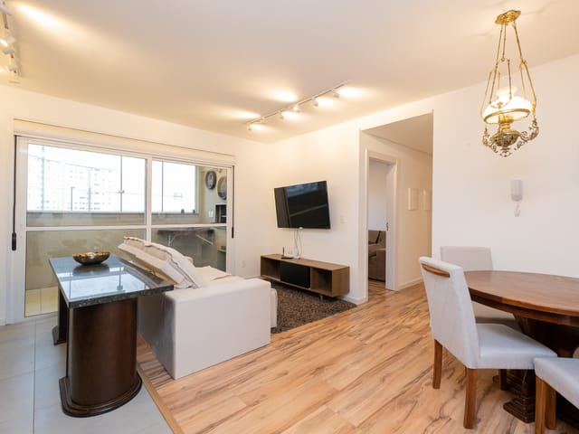 Apartamento 3 quartos e 2 banheiros, para alugar, no bairro Areal em Pelotas
