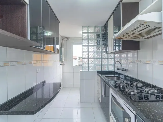Apartamento 3 quartos e 1 banheiro, para alugar, no bairro Lindóia em Curitiba