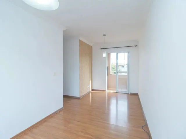 Apartamento 3 quartos e 1 banheiro, para alugar, no bairro Lindóia em Curitiba