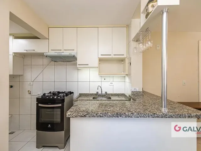 Apartamento 1 quarto e 1 banheiro, para alugar, no bairro Água Verde em Curitiba