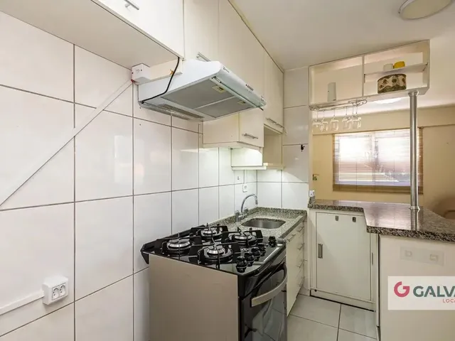 Apartamento 1 quarto e 1 banheiro, para alugar, no bairro Água Verde em Curitiba