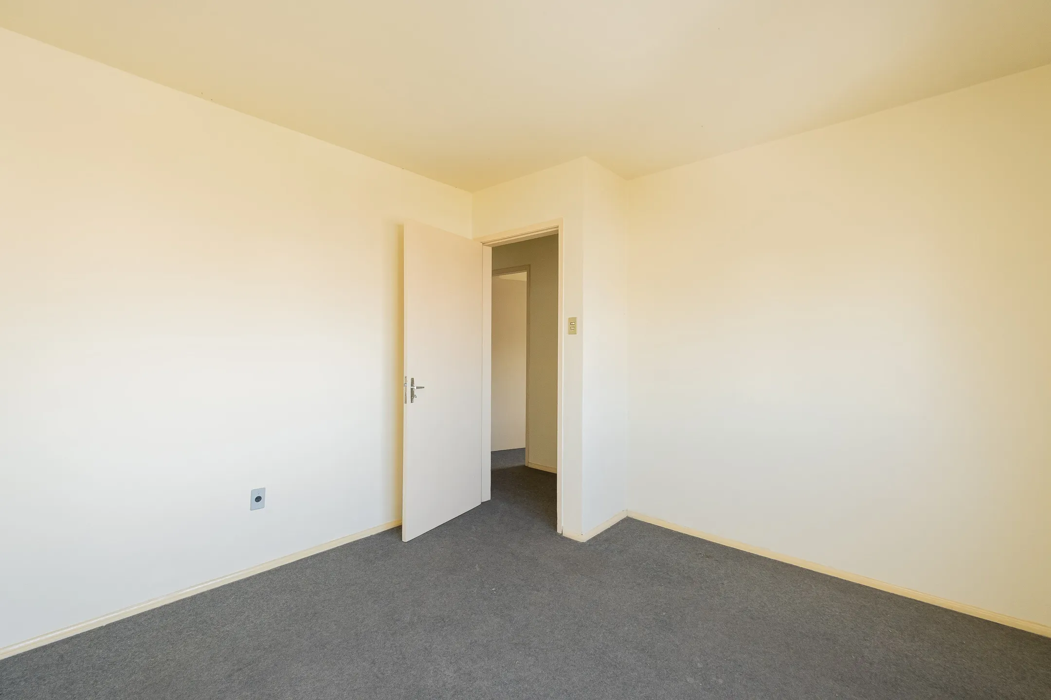 Apartamento para Locação: Amplo, Bem Iluminado e Perfeito para Viver com Conforto em uma Localização Privilegiada - 12