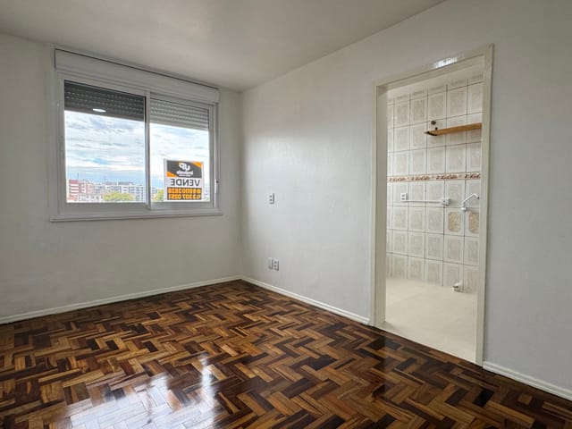 Apartamento com 64m² 2 quartos e 1 banheiro, à venda, no bairro Centro em Pelotas