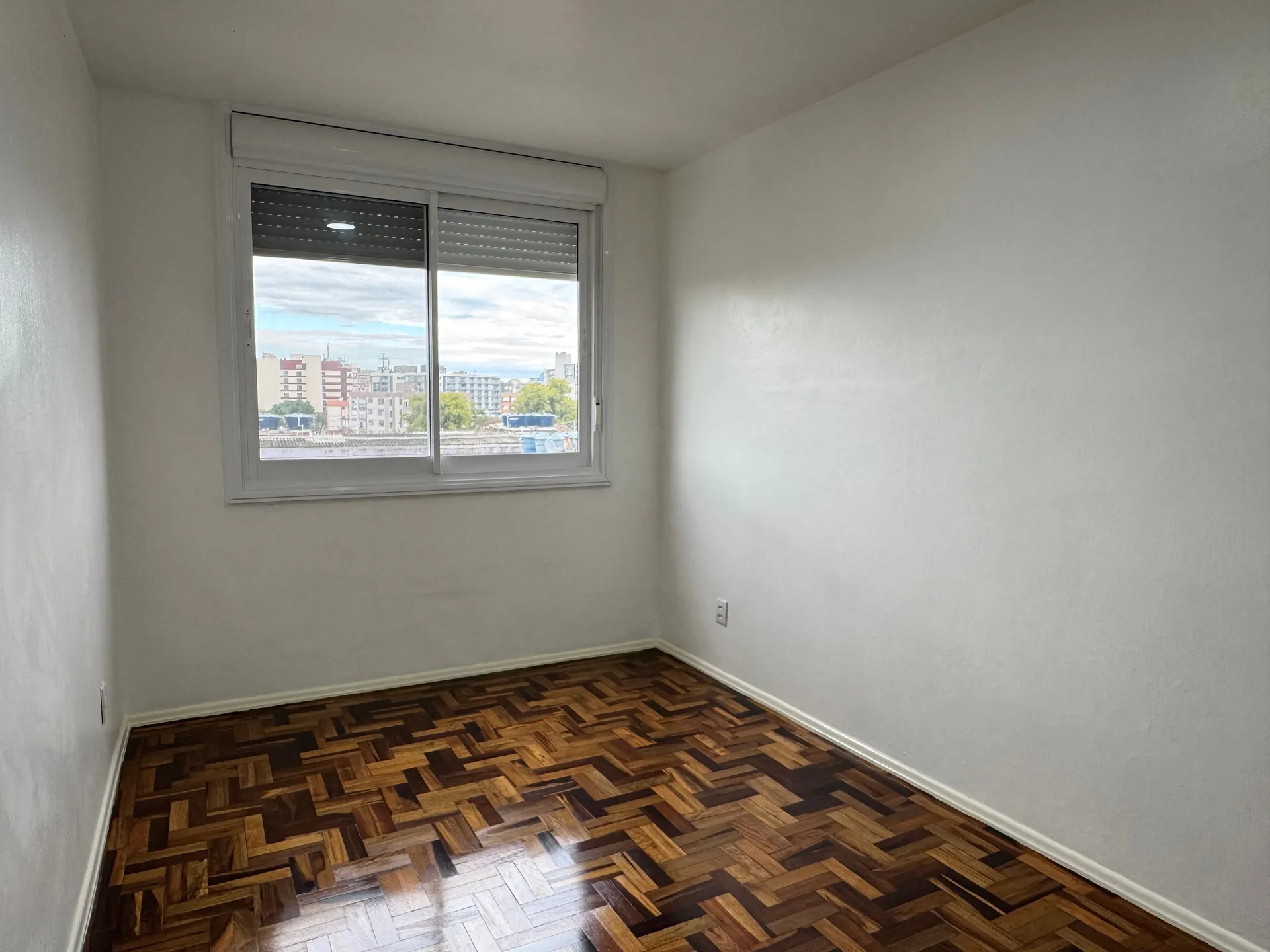 Apartamento de 2 dormitórios reformado à no Edifício José Brusque no Centro de Pelotas próximo à Bento Gonçalves - 15