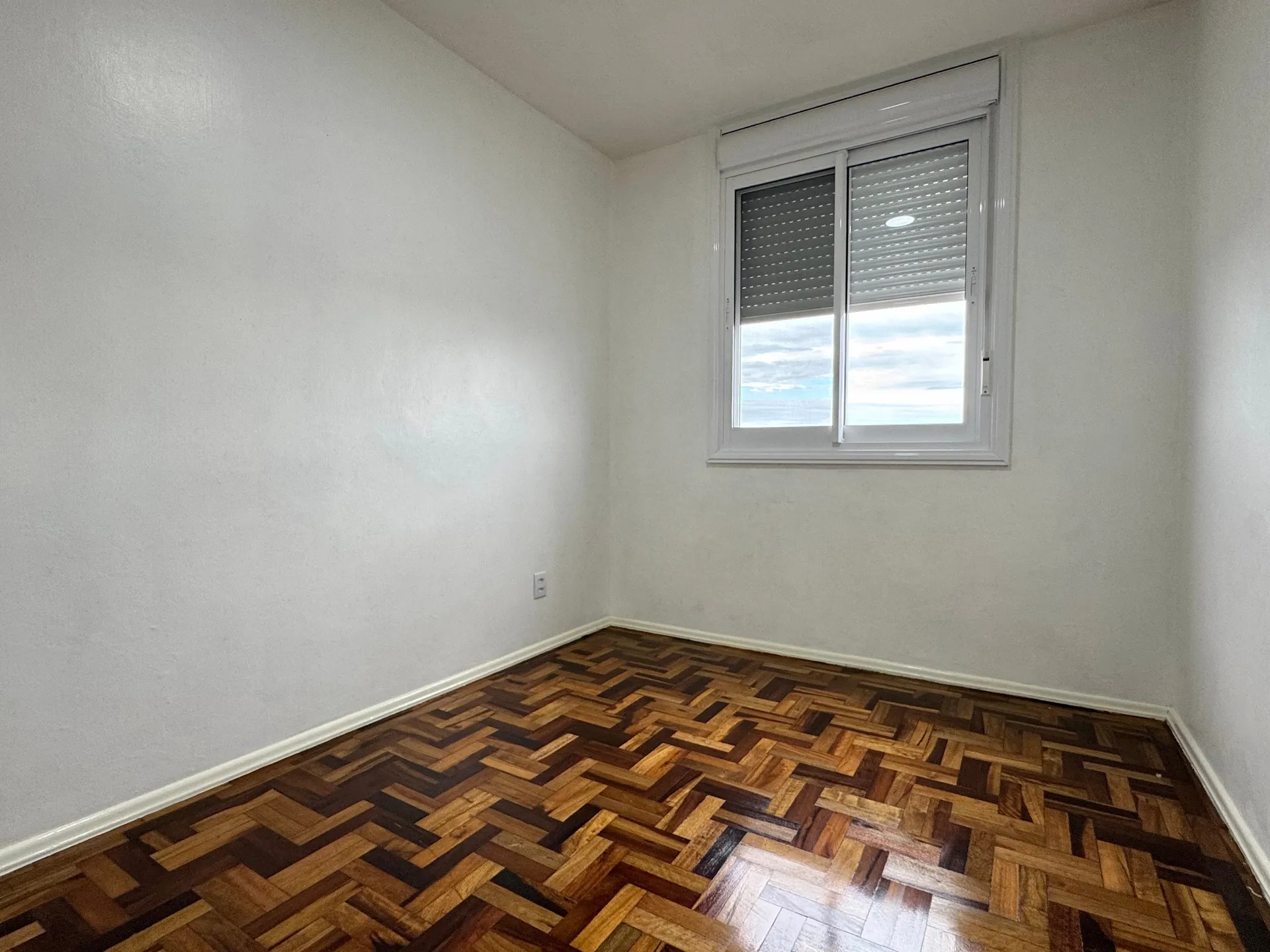 Apartamento de 2 dormitórios reformado à no Edifício José Brusque no Centro de Pelotas próximo à Bento Gonçalves - 11