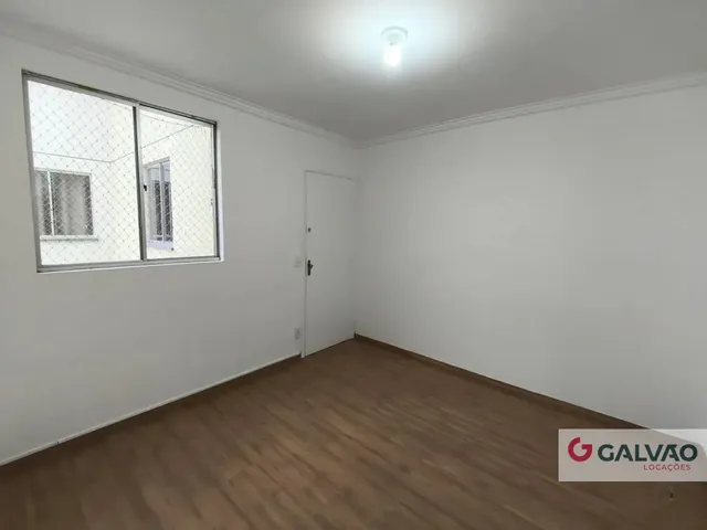 Apartamento 2 quartos e 1 banheiro, para alugar, no bairro Cidade Industrial em Curitiba
