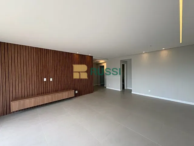 Apartamento 4 quartos e 3 banheiros, à venda, no bairro Centro em São José dos Campos