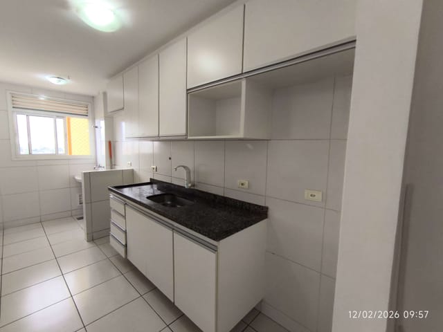 Apartamento 3 quartos e 2 banheiros, para alugar, no bairro Gleba Fazenda Palhano em Londrina