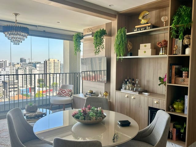 Foto do Apartamento - Apartamento à Venda 2 Dormitórios e 1 Vaga na Vila Mariana, Marista, Estação e Shopping Santa Cruz, Andar Alto e Prédio novo. | Paulista Imóveis.