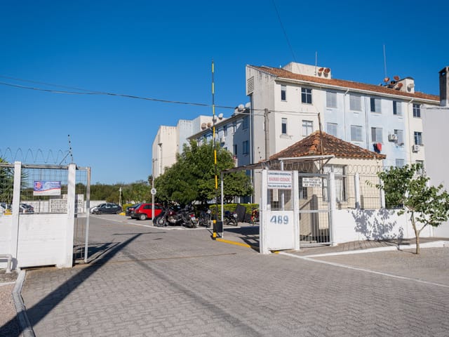 Apartamento 2 quartos e 1 banheiro, para alugar, no bairro Fragata em Pelotas