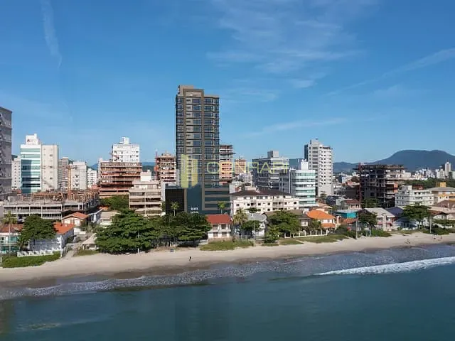 Apartamento 4 quartos e 4 banheiros, à venda, no bairro Pereque em Porto Belo