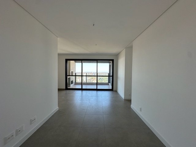 Apartamento com 182m² 3 quartos e 2 banheiros, à venda, no bairro Gleba Palhano em Londrina