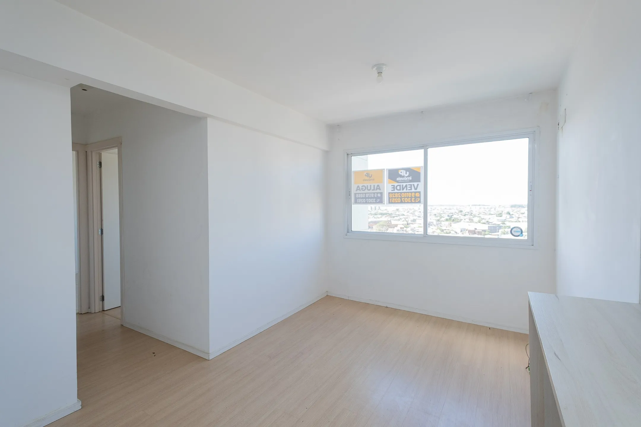 Apartamento 2 dormitórios com 1 suíte à venda e aluguel no bairro Areal em Pelotas RS com vaga de garagem e ótima localização