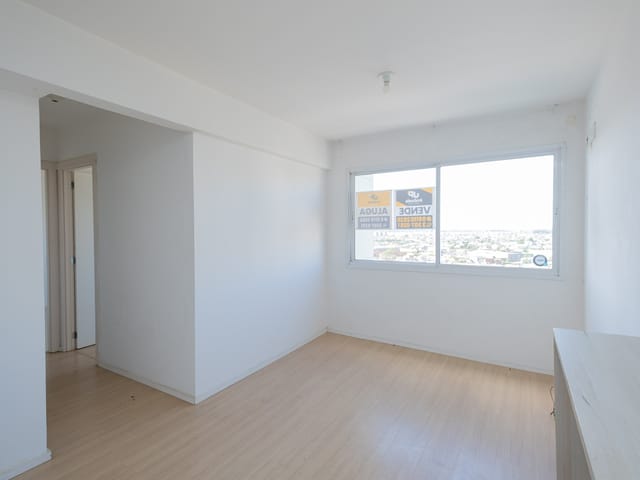 Apartamento 2 quartos e 2 banheiros, à venda ou para alugar, no bairro Areal em Pelotas