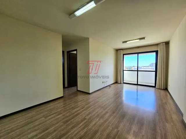 Apartamento 2 quartos e 2 banheiros, para alugar, no bairro Portão em Curitiba