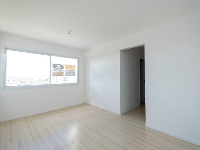 Apartamento 3 quartos e 2 banheiros, à venda ou para alugar, no bairro Areal em Pelotas
