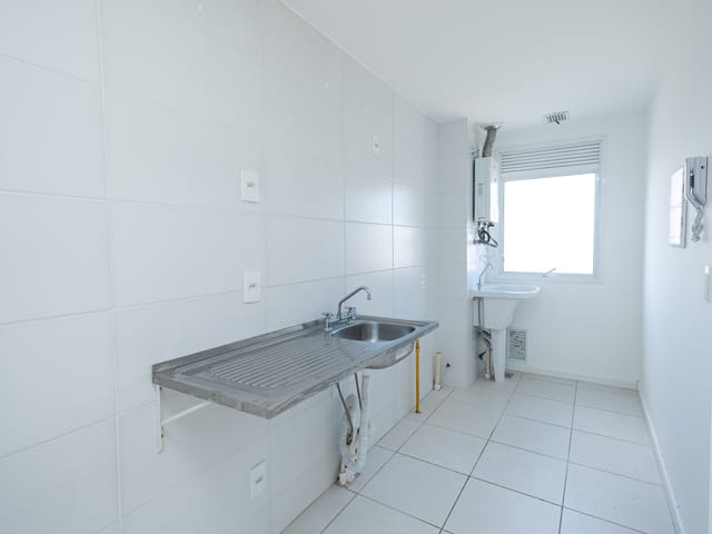 Apartamento 3 quartos e 2 banheiros, à venda ou para alugar, no bairro Areal em Pelotas