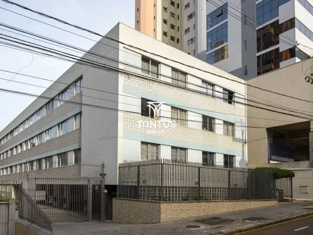 Apartamento 3 quartos e 1 banheiro, à venda, no bairro Cabral em Curitiba