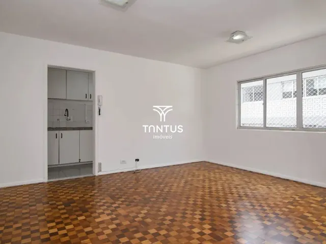 Apartamento 3 quartos e 1 banheiro, à venda, no bairro Cabral em Curitiba