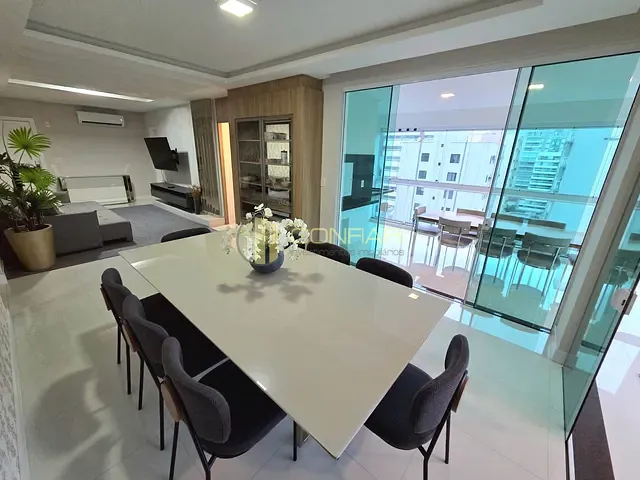 Apartamento 3 quartos e 4 banheiros, à venda, no bairro Meia Praia em Itapema