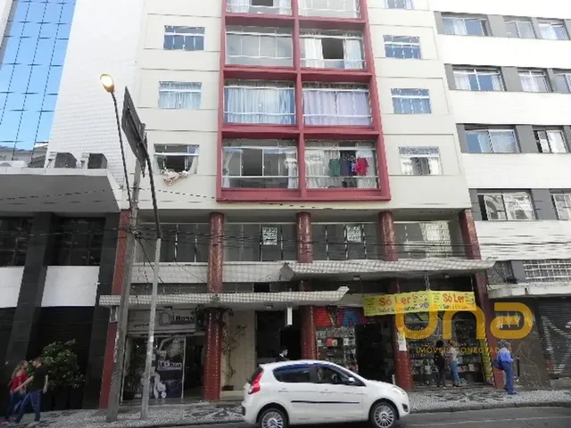 Apartamento 1 quarto e 1 banheiro, para alugar, no bairro CENTRO em Curitiba