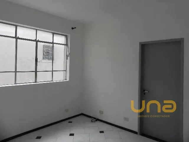 Apartamento 1 quarto e 1 banheiro, para alugar, no bairro CENTRO em Curitiba